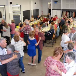 JUIN 2016 - PAELLA DU CLUB DES AINES